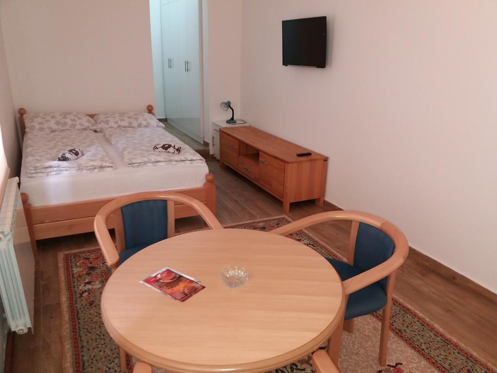 Apartments Ferhadija バニャ・ルカ エクステリア 写真